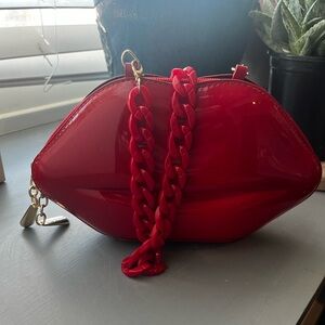 BETSY JOHNSON RED LIPS PURSE VALENTINES DAY